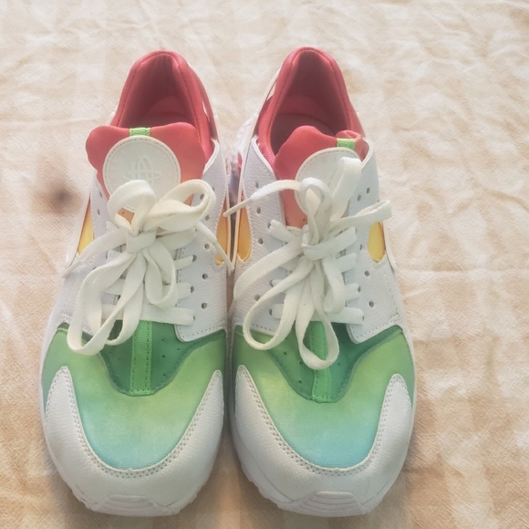 white rainbow huaraches